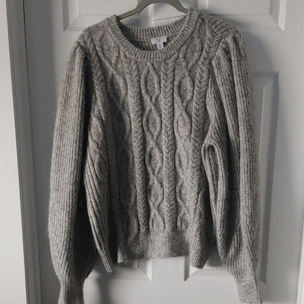Crown & Ivy Women's XL Gray Cable Knit Crewneck Sweater Super Soft Cabincore